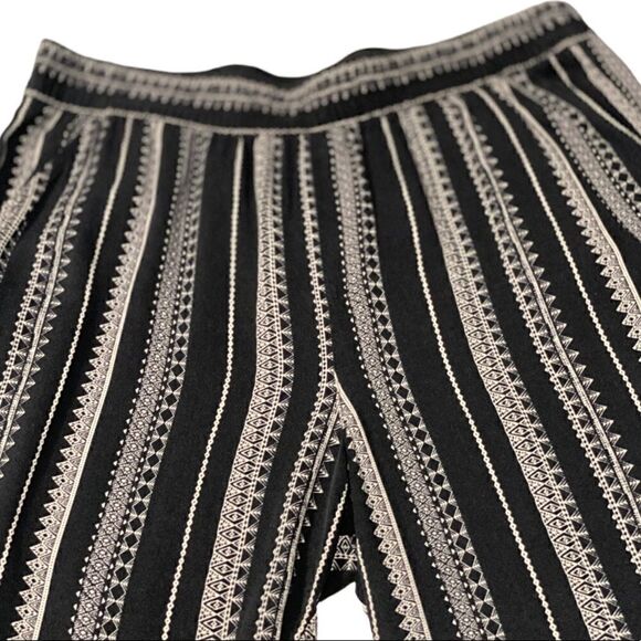 Jessica Simpson Boho Print Pull-On Pants - Picture 3 of 7